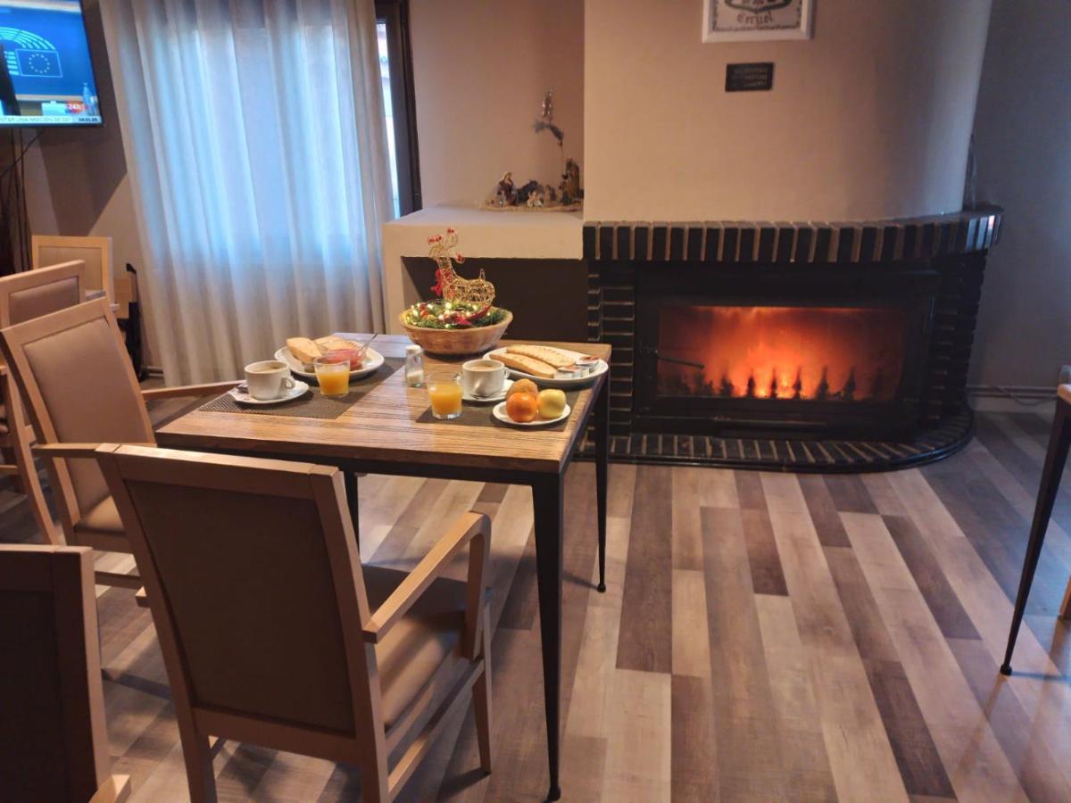 La Casita De El Cuervo Bed & Breakfast Dış mekan fotoğraf