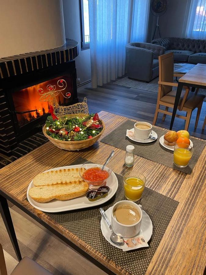 La Casita De El Cuervo Bed & Breakfast Dış mekan fotoğraf